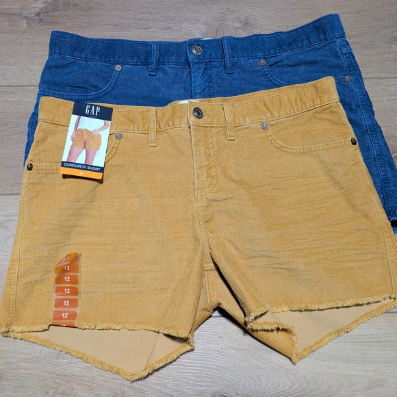 GAP Women's Sz 12 Corduroy Shorts New - Picture 1 of 5